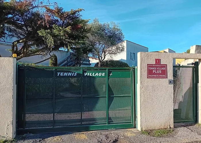 아파트 Tennis Village Calme Et Confort 아그