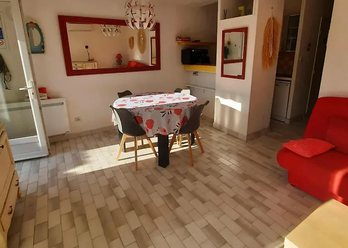 Tennis Village Calme Et Confort 아파트 아그